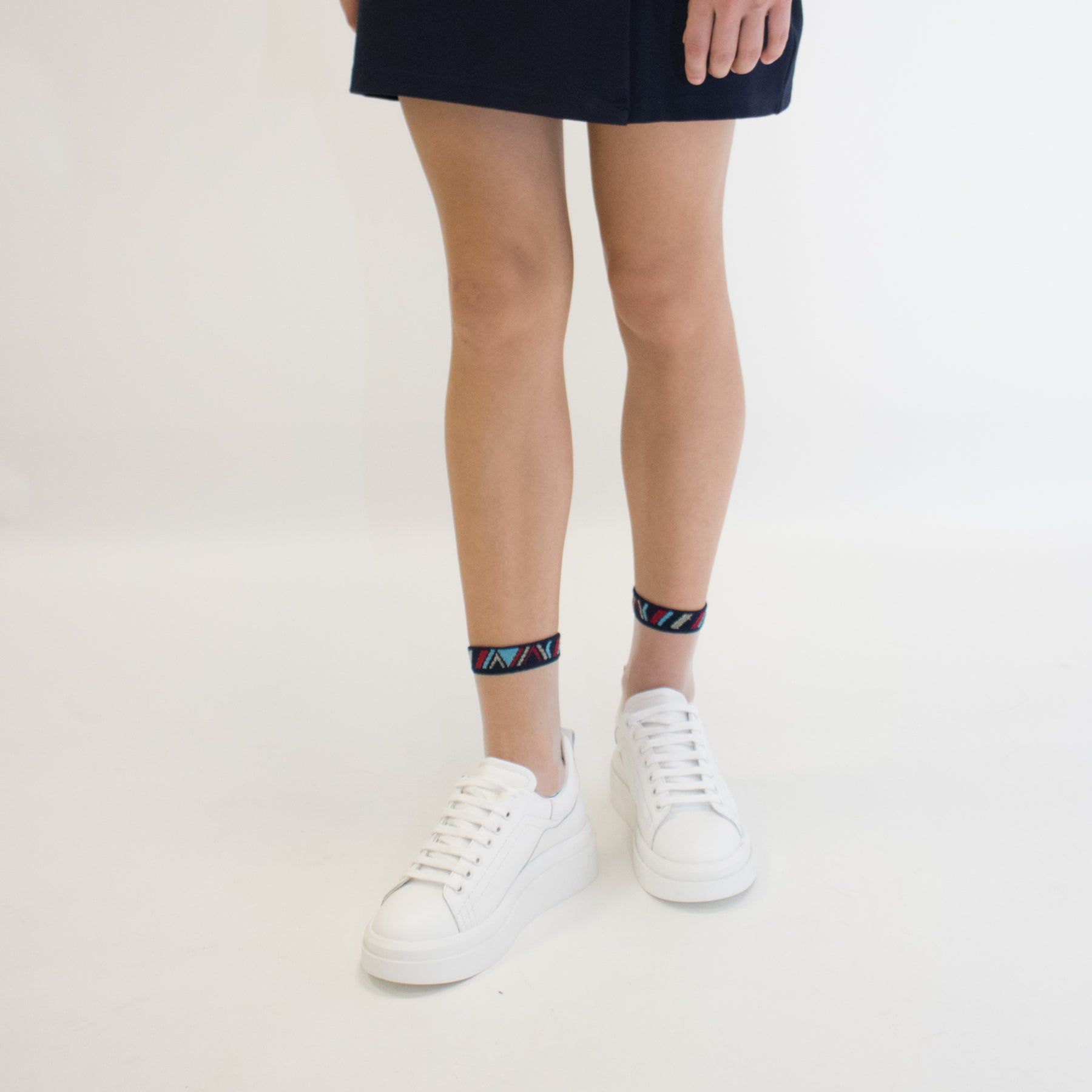 be-a-apache-bleu-chaussettes-femme-voile-1-1080x1080px