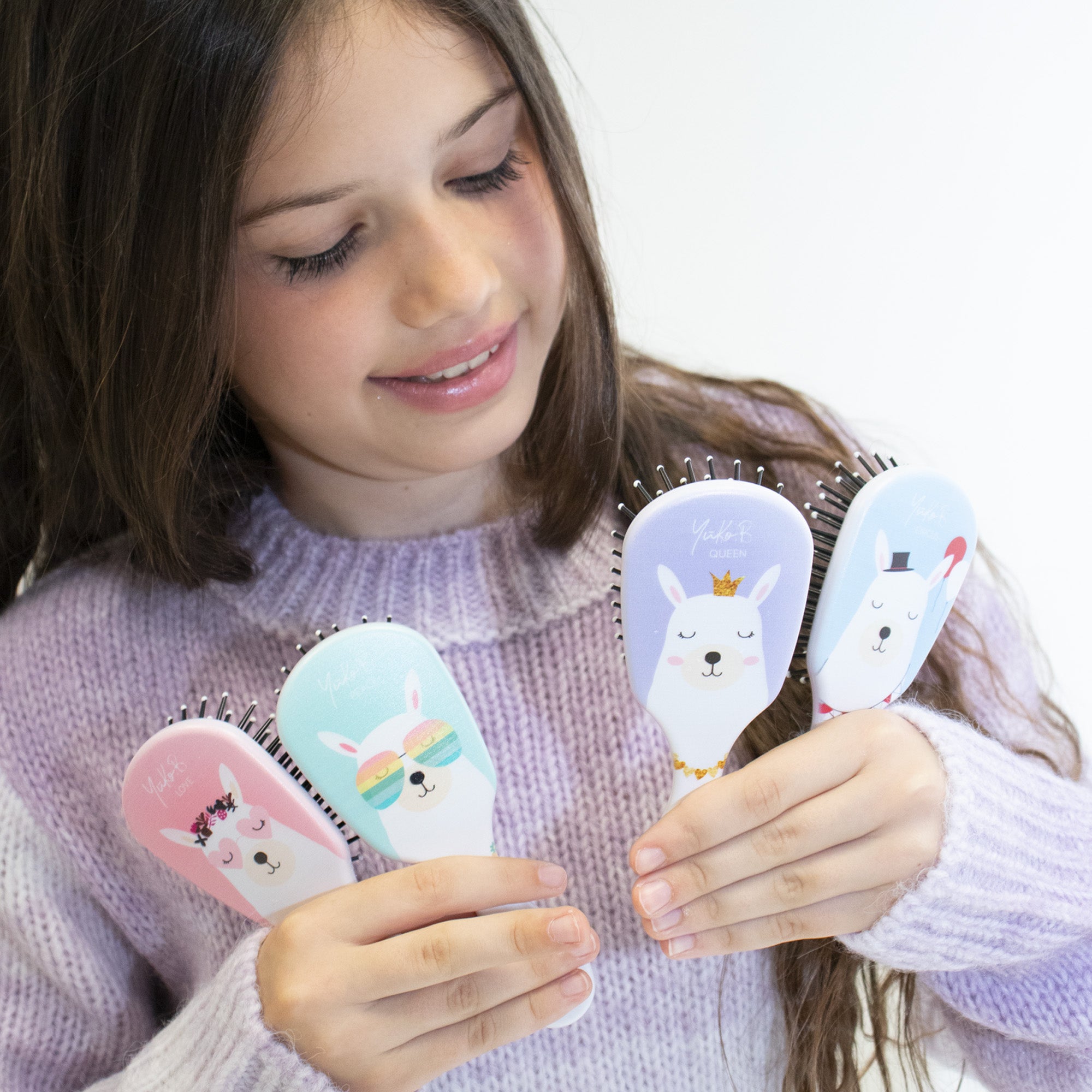 brosse-cheveux-lamas-0854-2000x2000px_89eb8fe7-bdb9-49b1-9654-11492178ef32