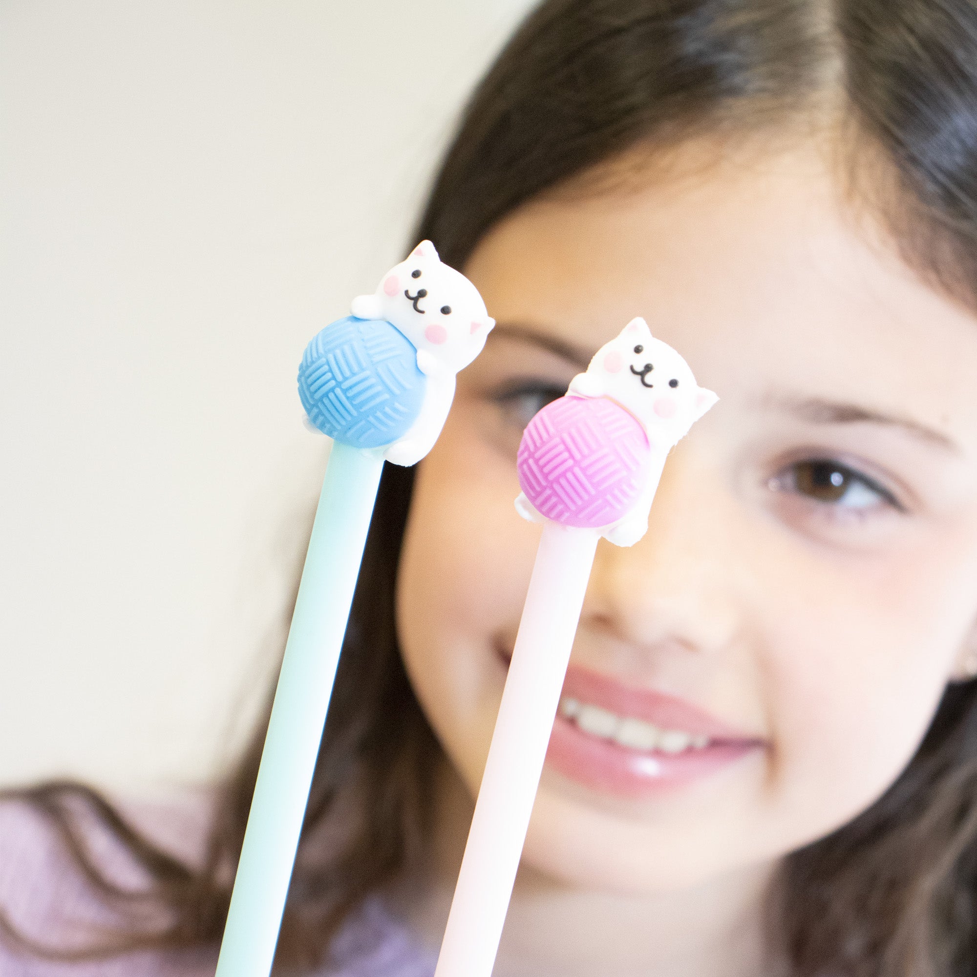 stylo-chat-pelotte-rose-enfant-0781-2000x2000px