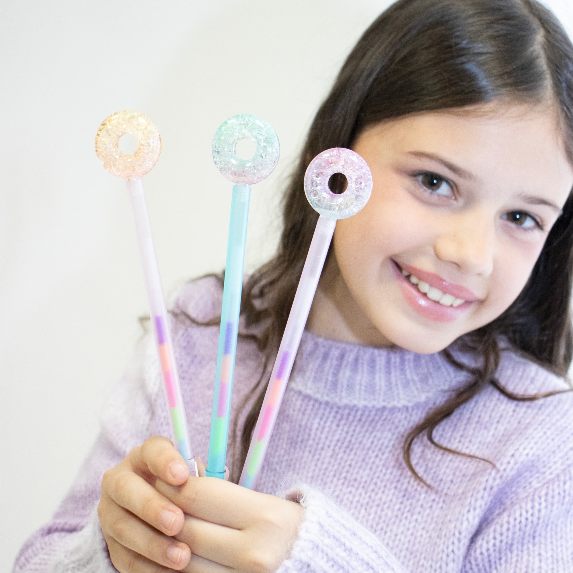 stylo-donut-magic-0795-2000x2000px_1e3f20b7-ade9-4db6-b6b6-6b3ee48fafc6