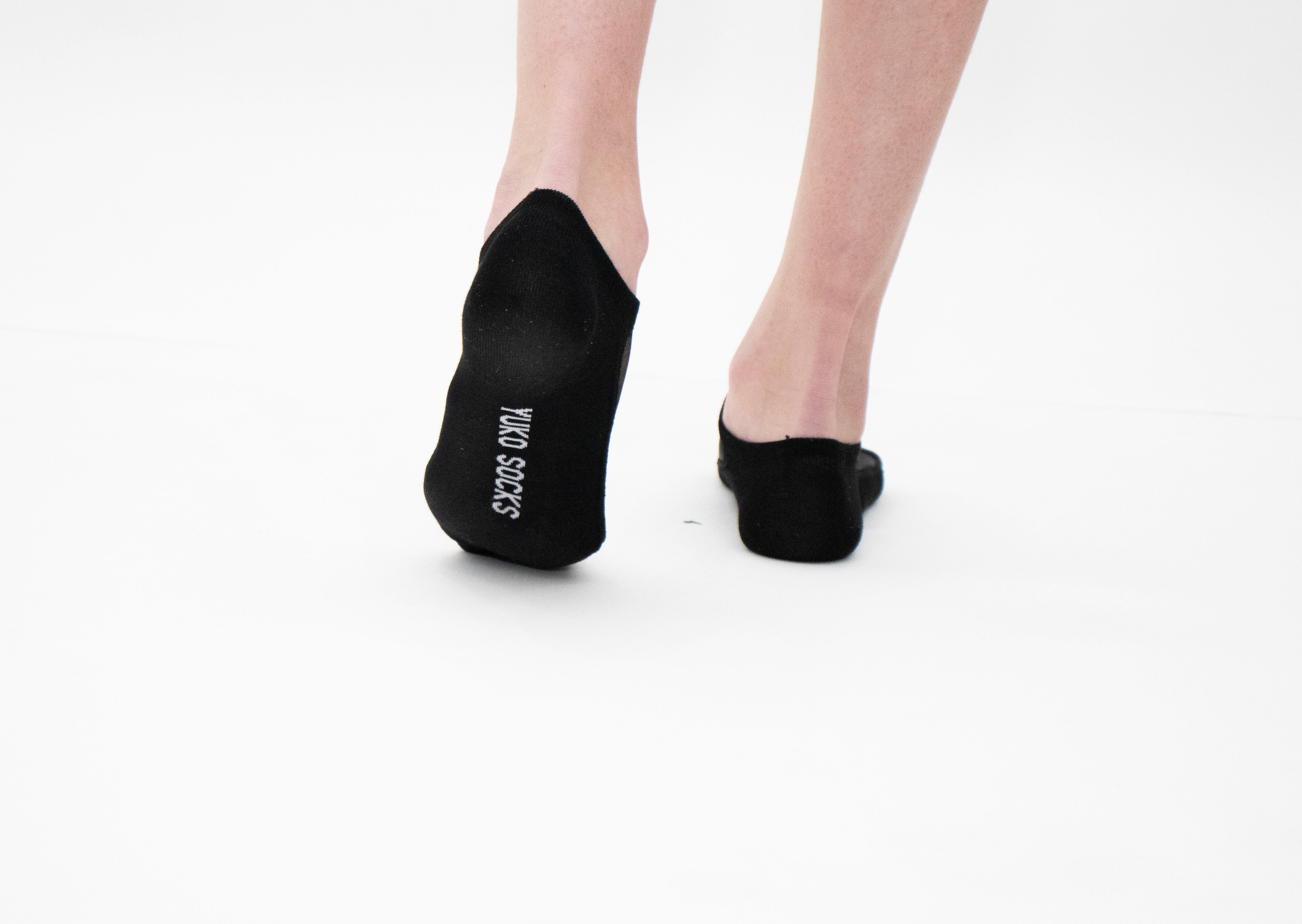 BE-A_QUEEN_SOCQUETTES_BLACK_05